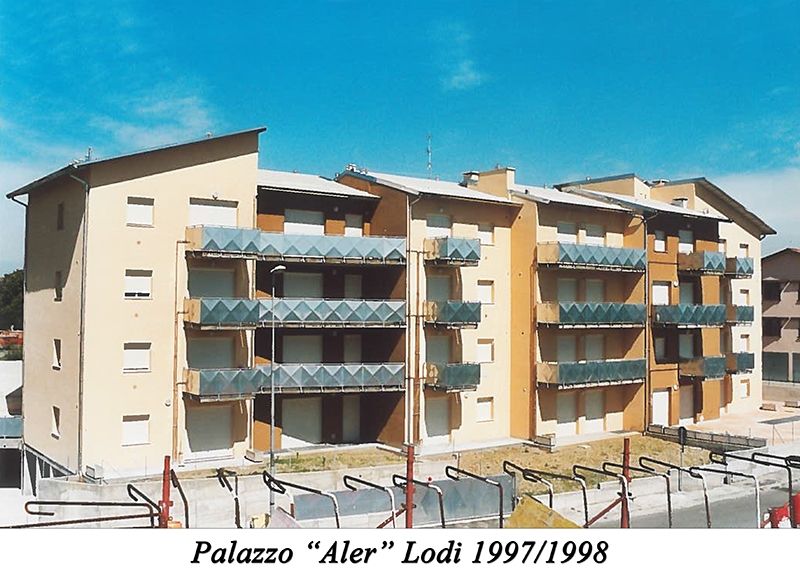 Palazzo realizzato per Aler a Lodi 1997/1998