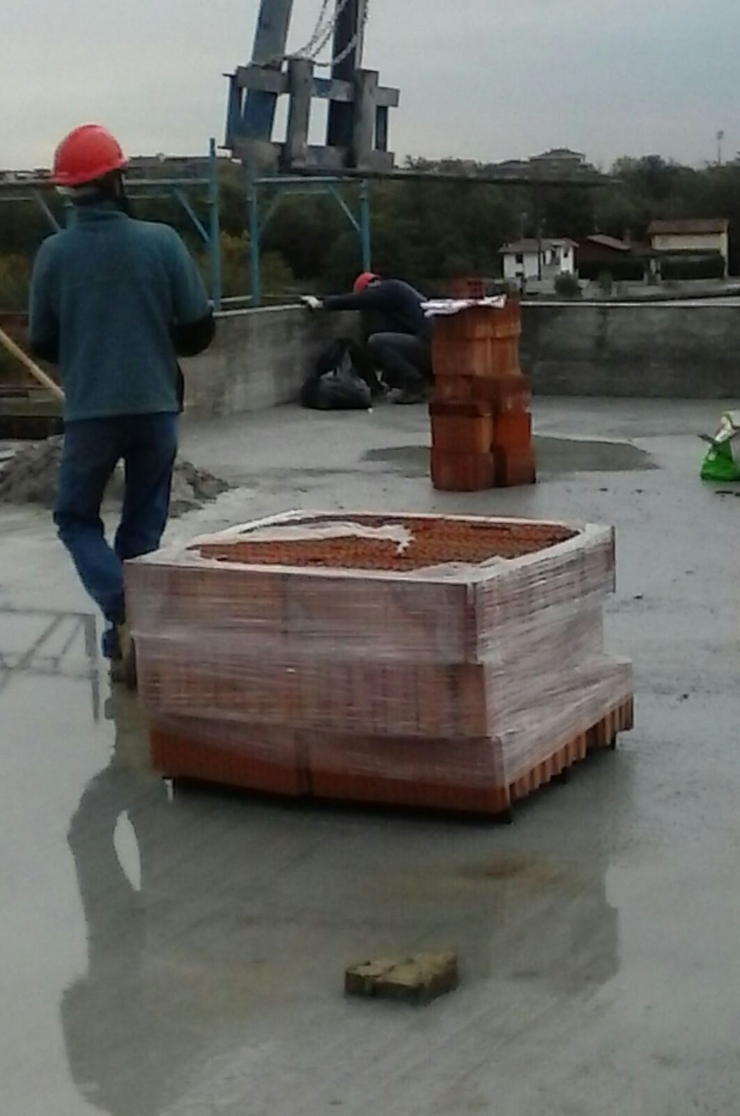 Preparazione tetto palazzina