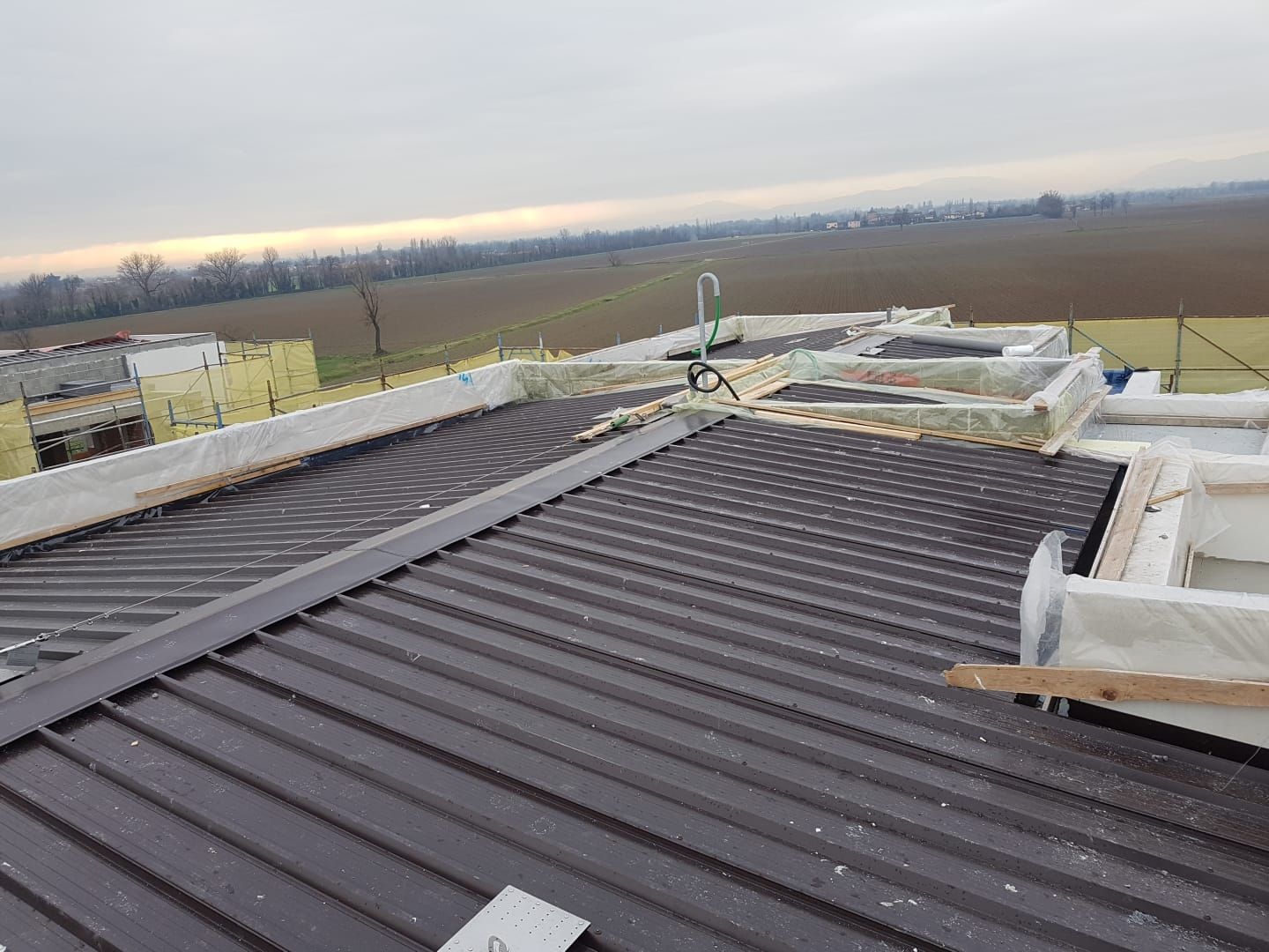 Messa sicurezza coronamento cappotto