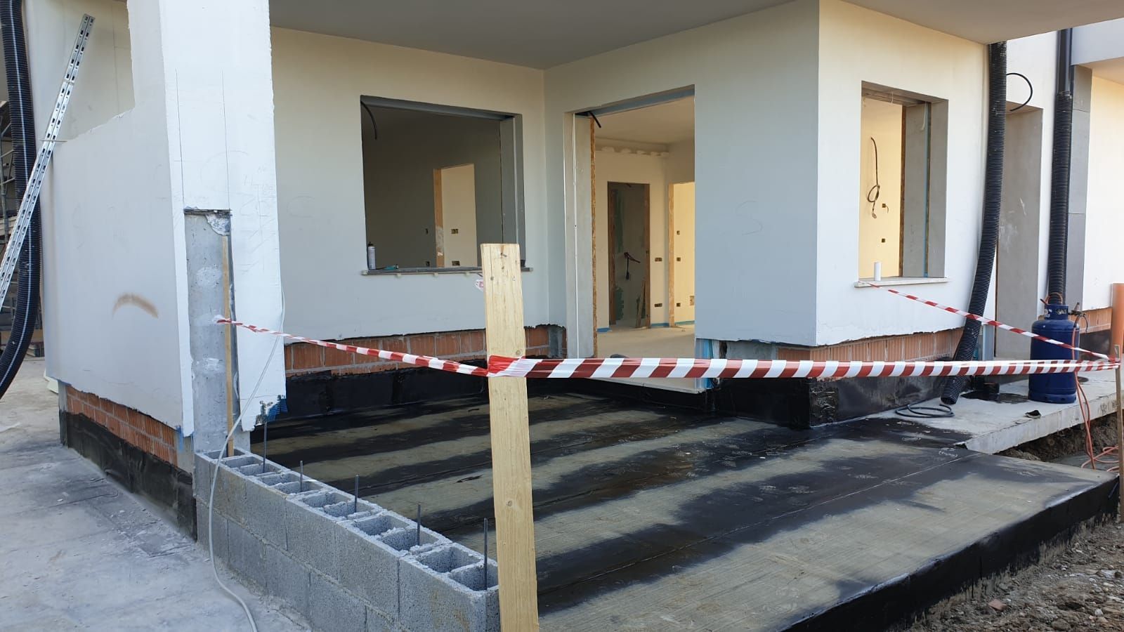 Porticato con doppia guaina