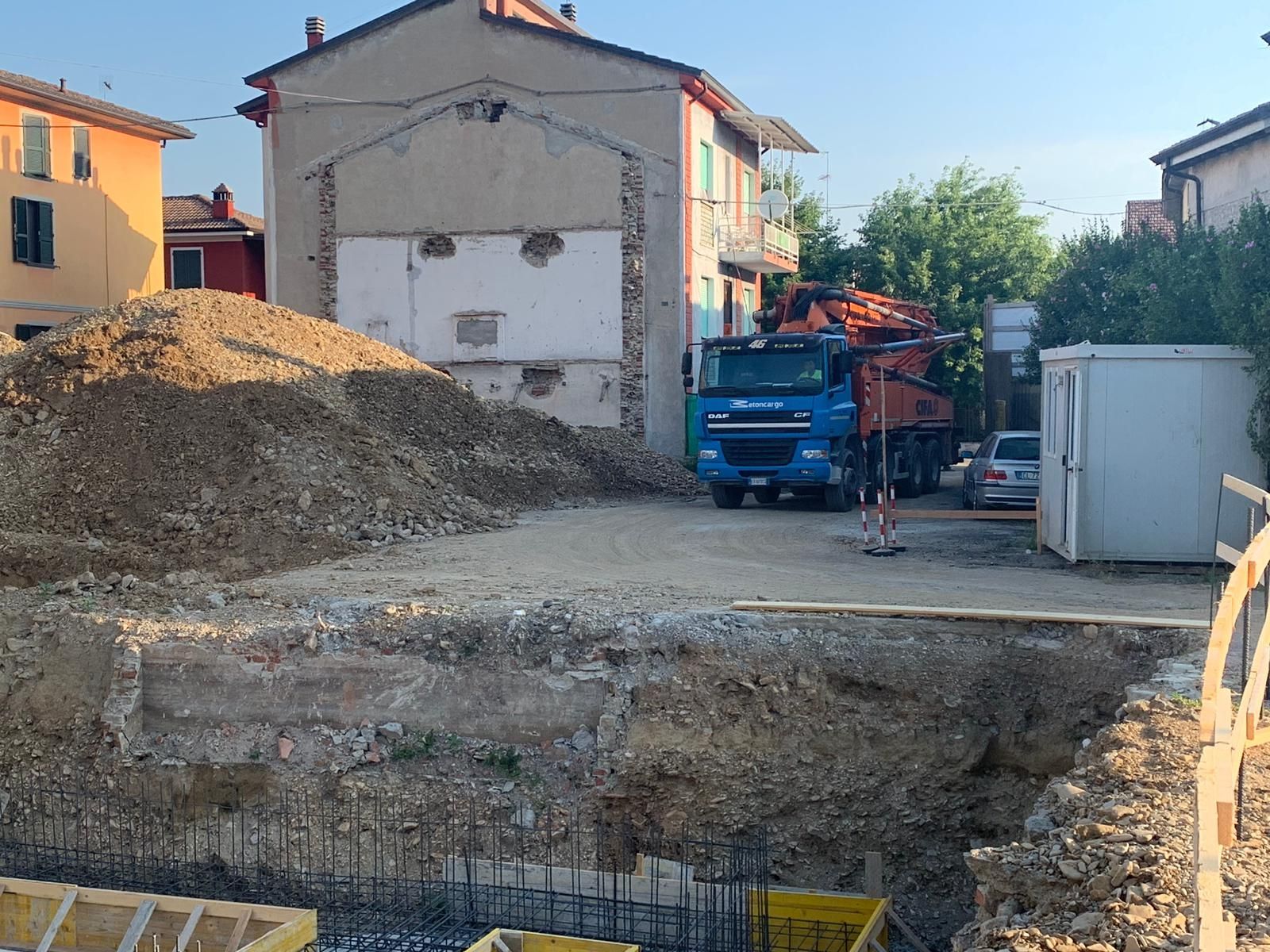 Arrivo botte pronti per getto fondazioni