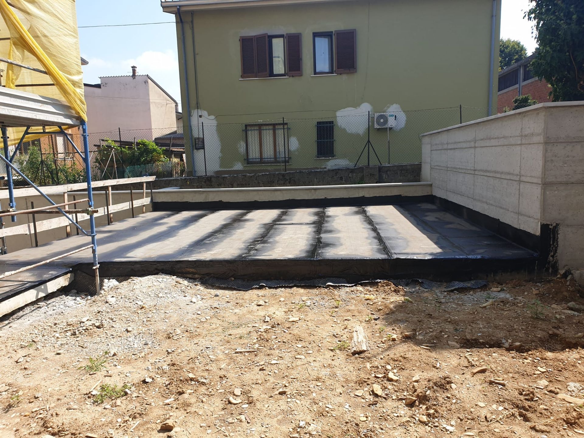 Guaina terrazzone piano terra