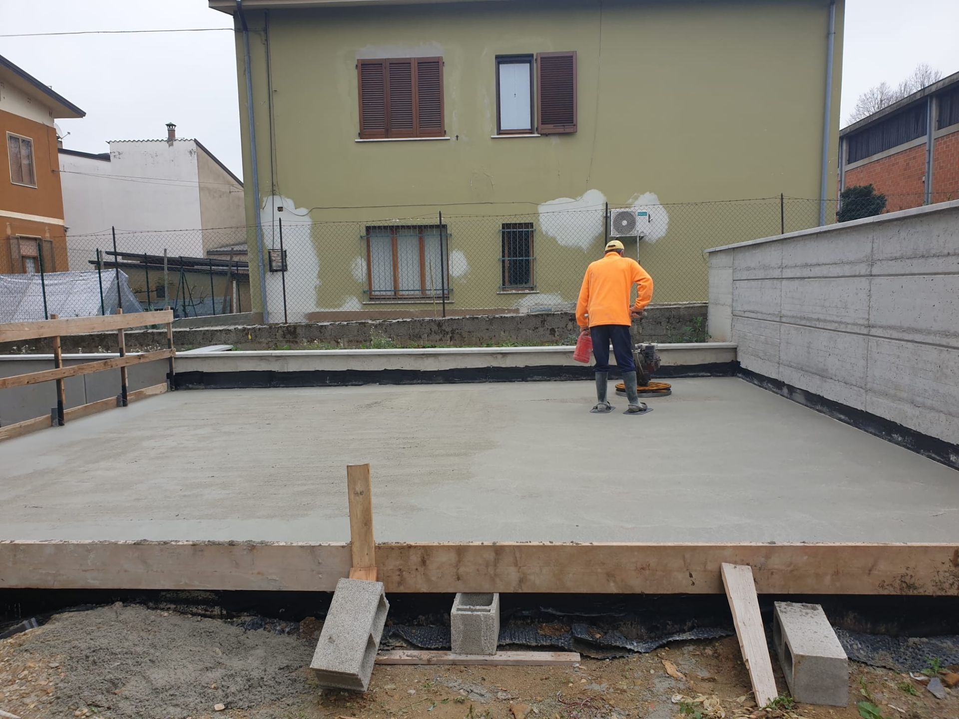 Terrazzone palazzina 2