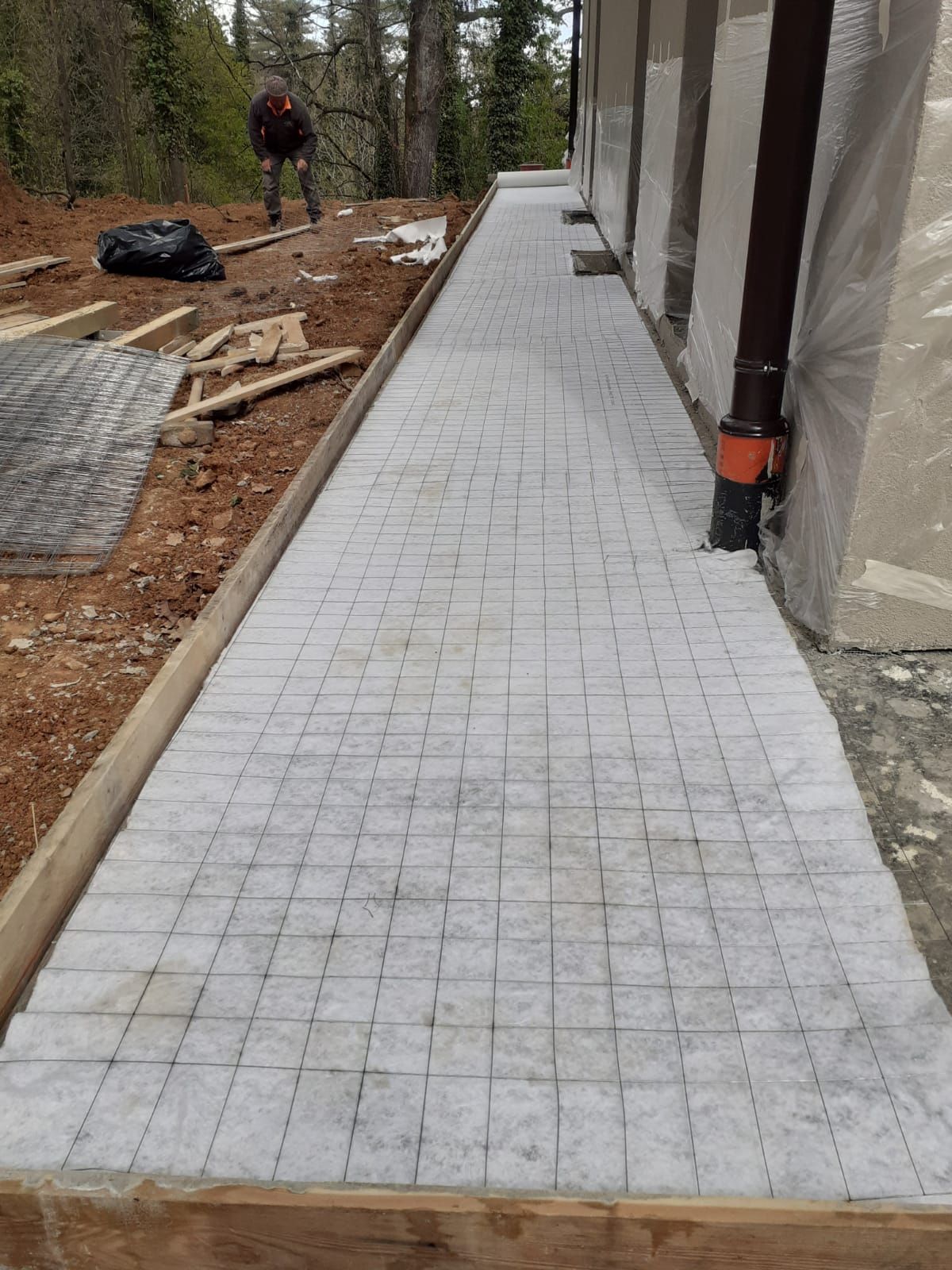 Preparazione sottofondi esterni