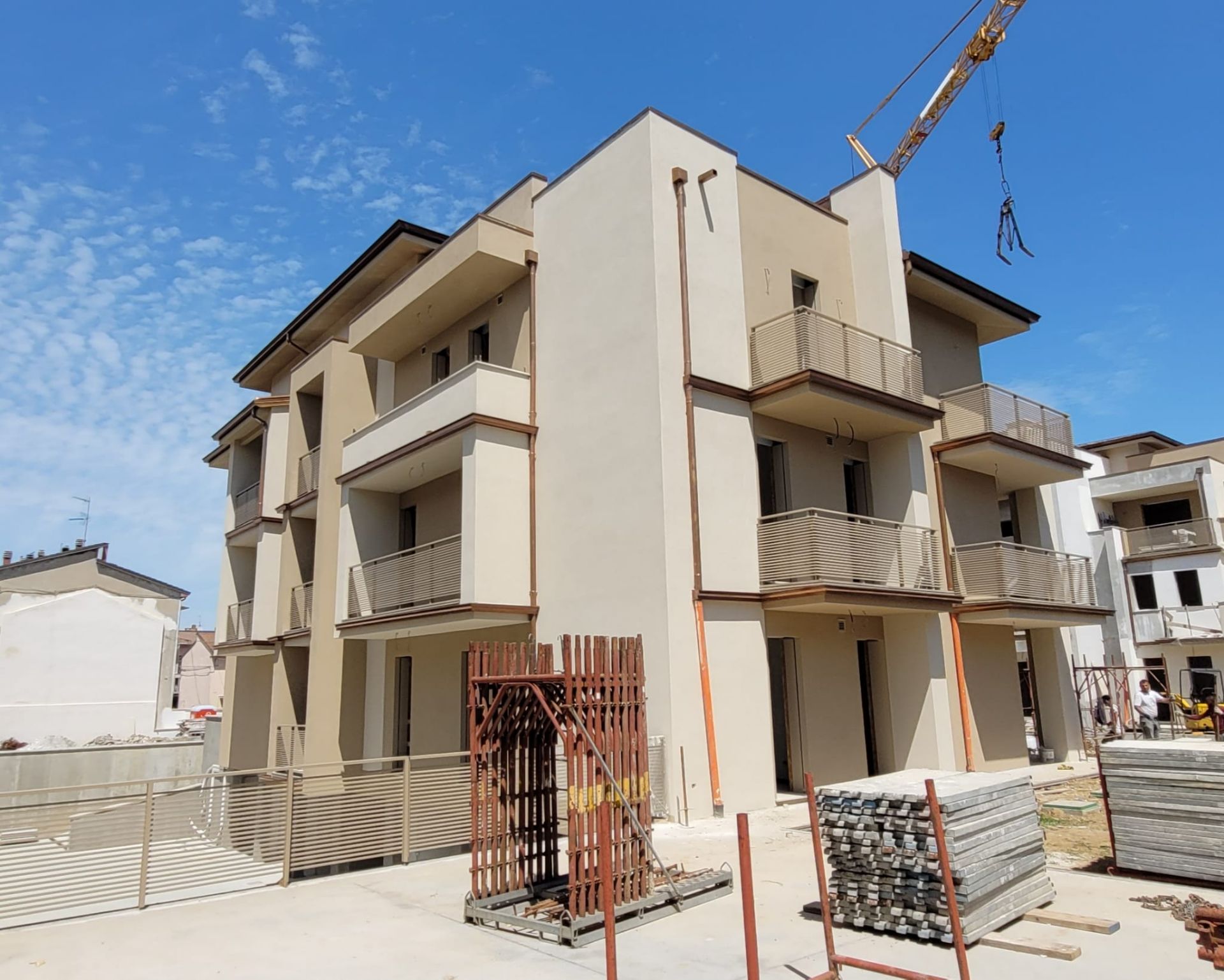 Palazzina 1 angolo retro dx