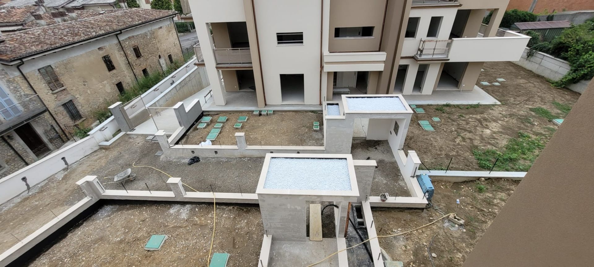 Veduta ingressi palazzine