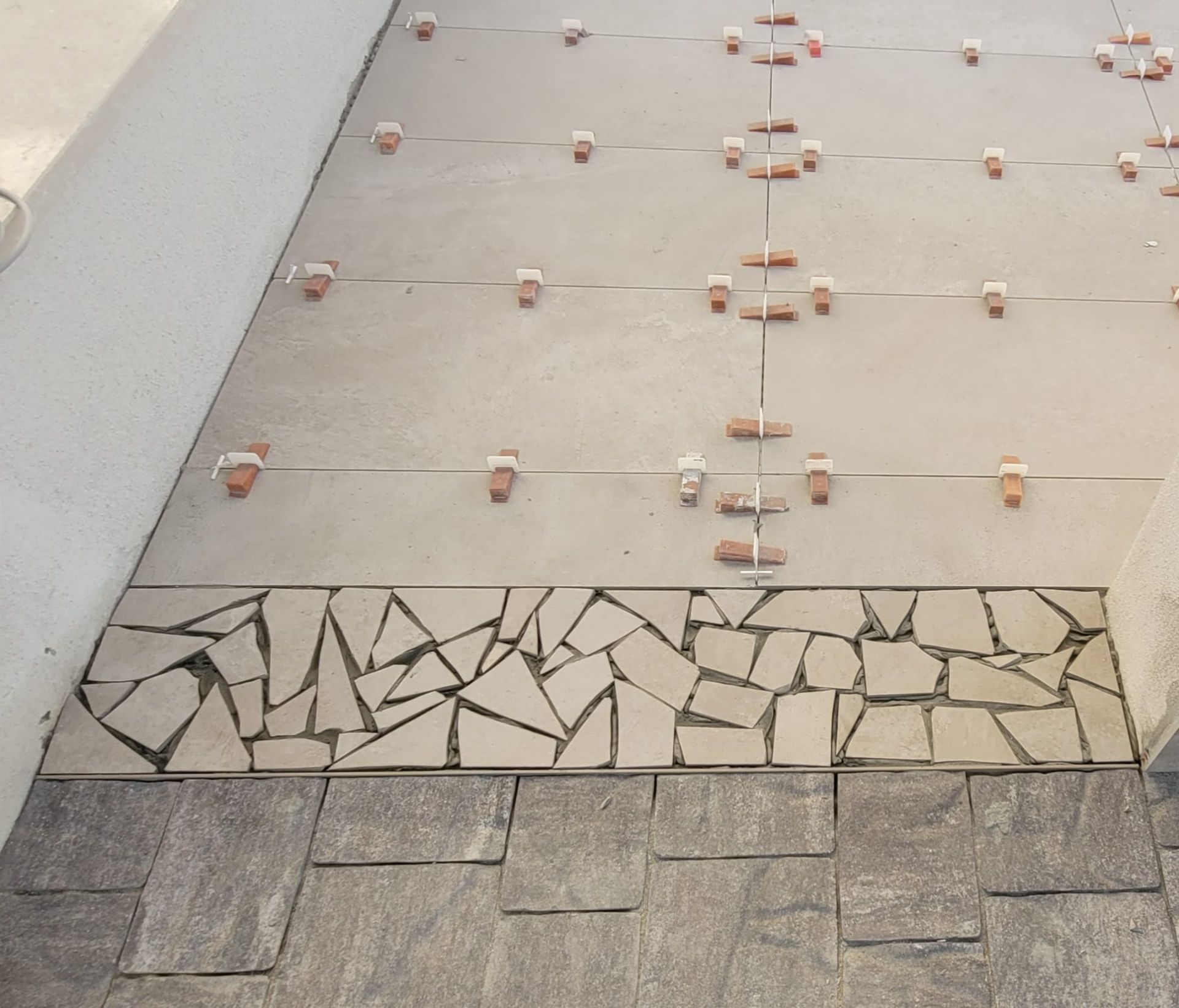 Particolare dell'ingresso pedonale