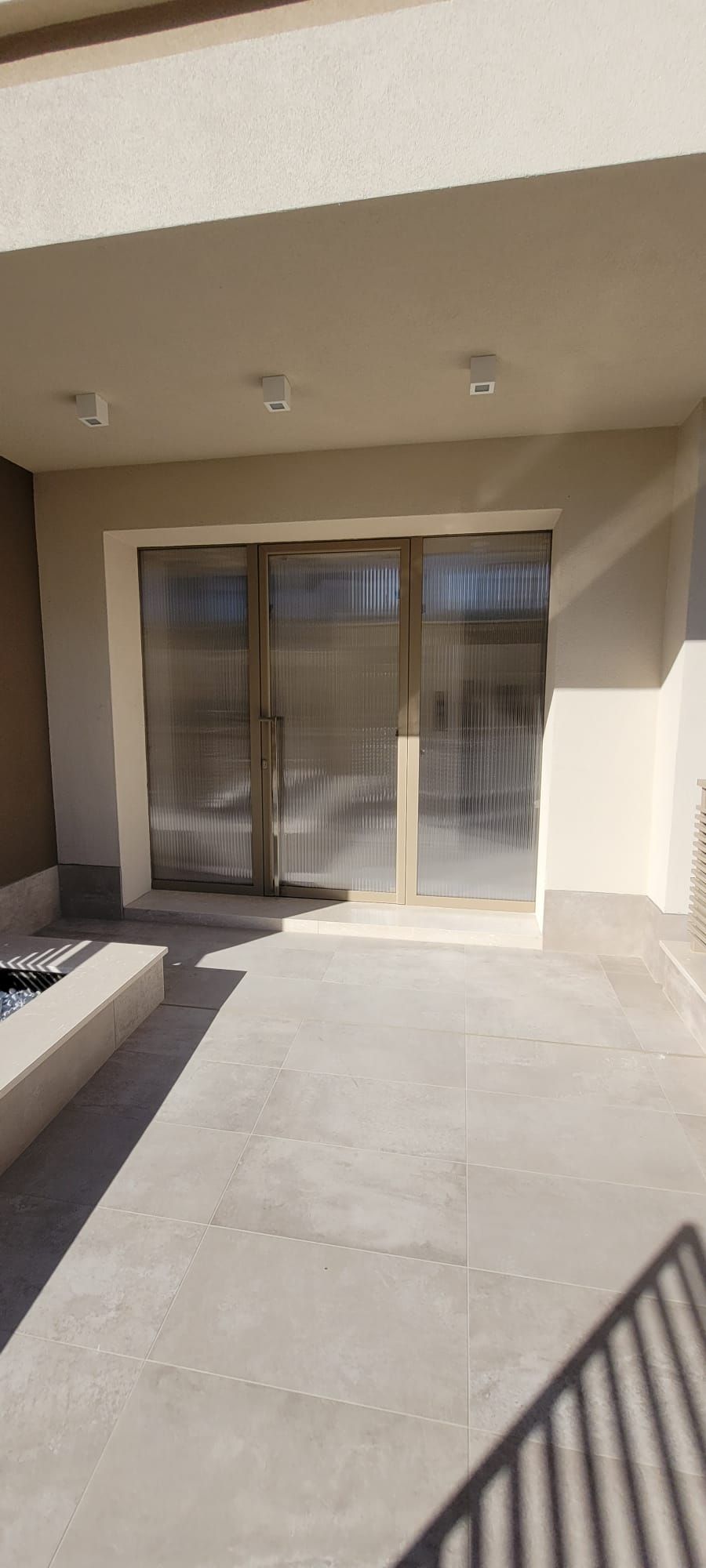 Serramento ingresso pedonale