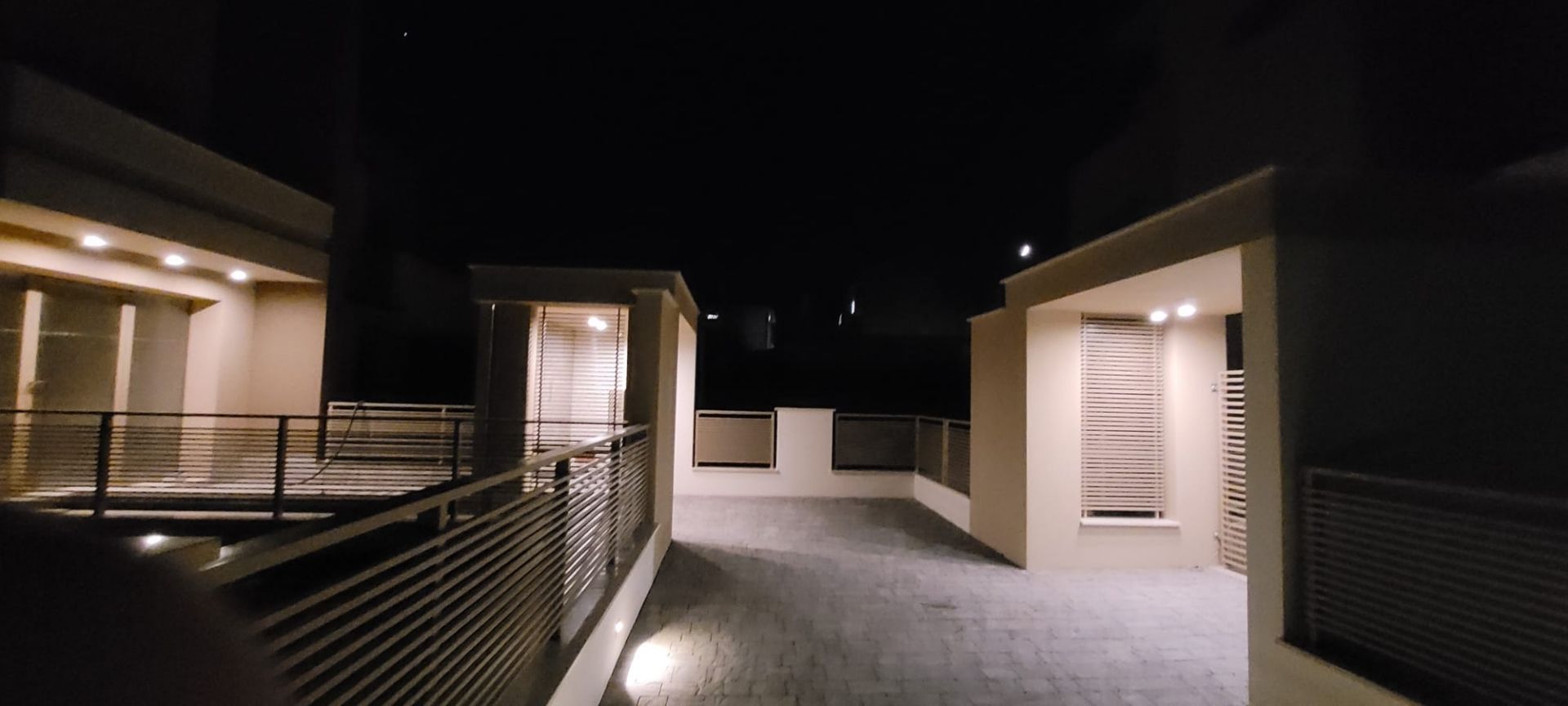 Prova illuminazione ingresso pedonale