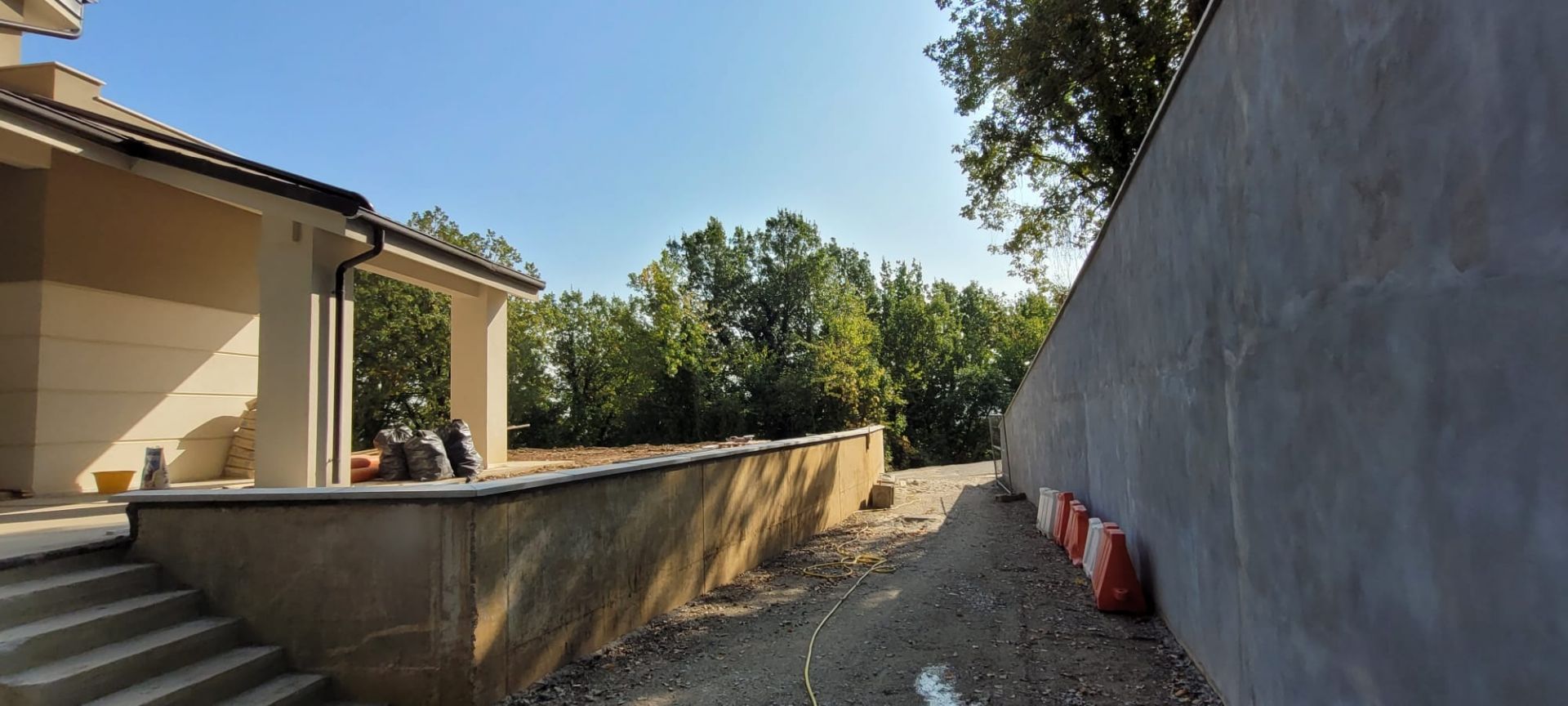 Area cortilizia Villa 2