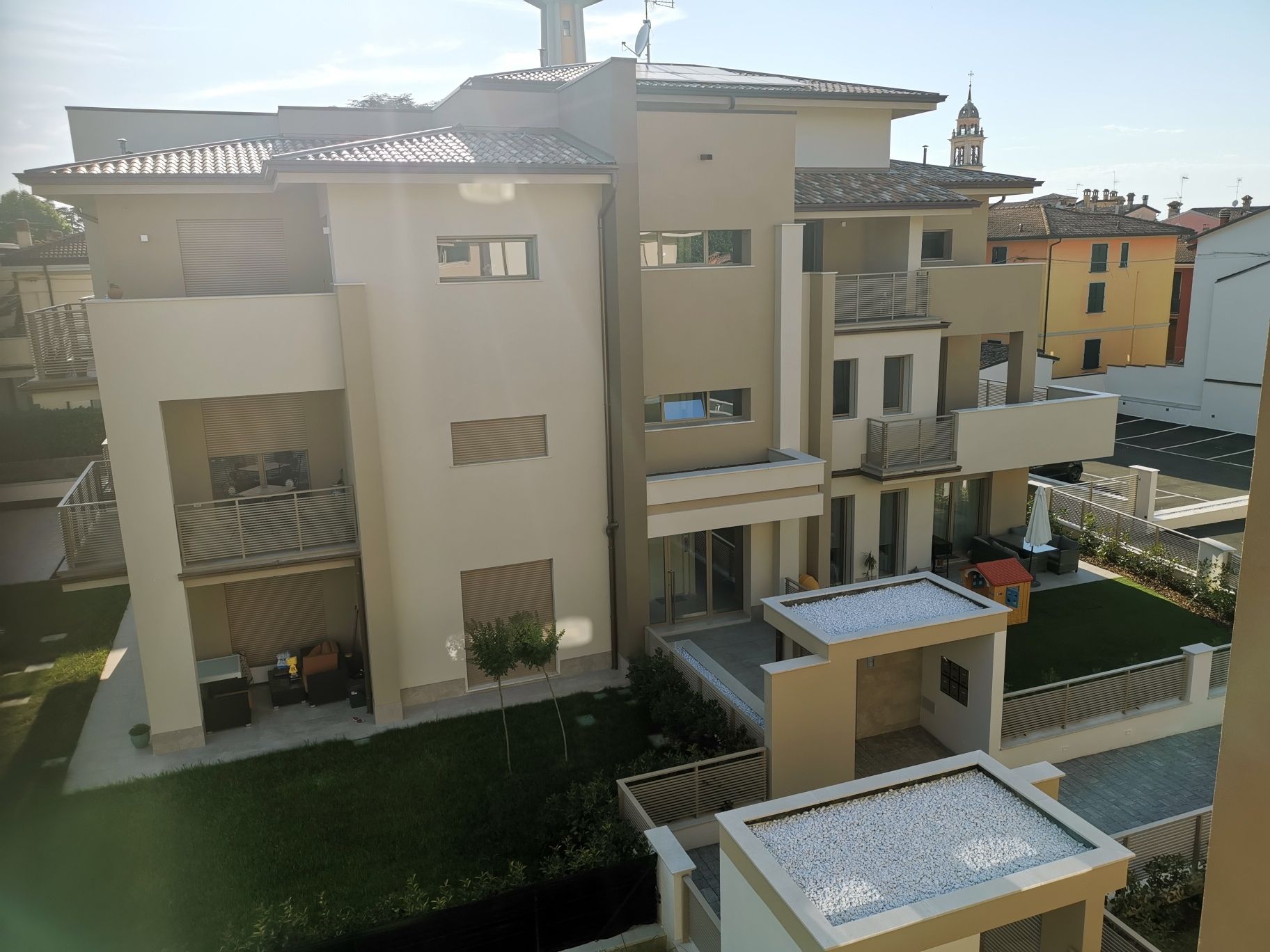 Veduta palazzina 1