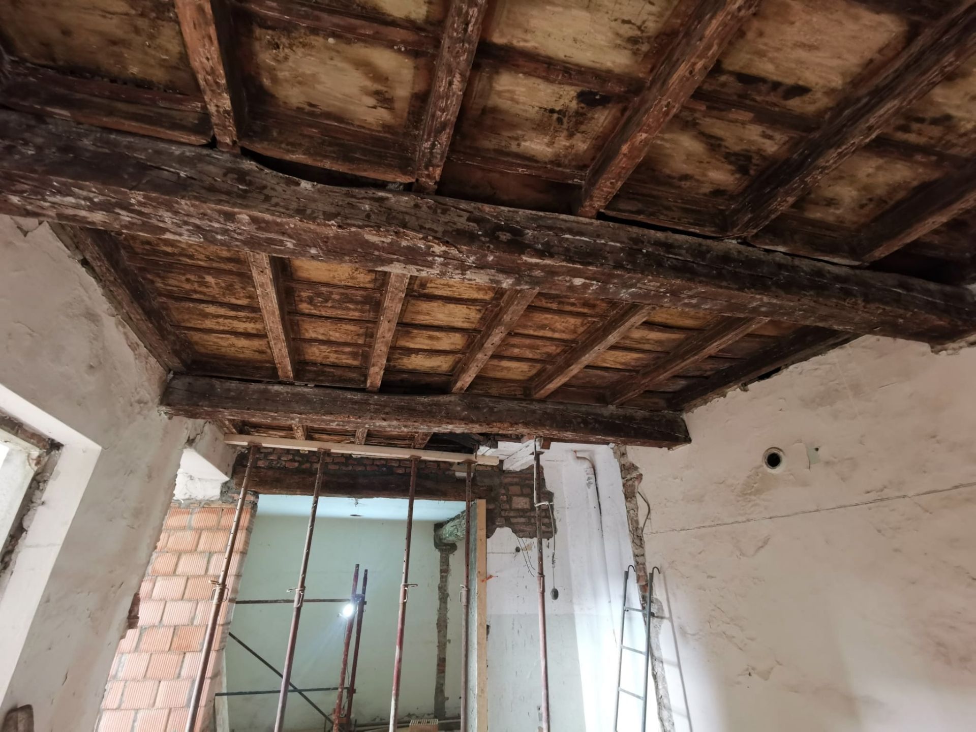 Trave in rovere