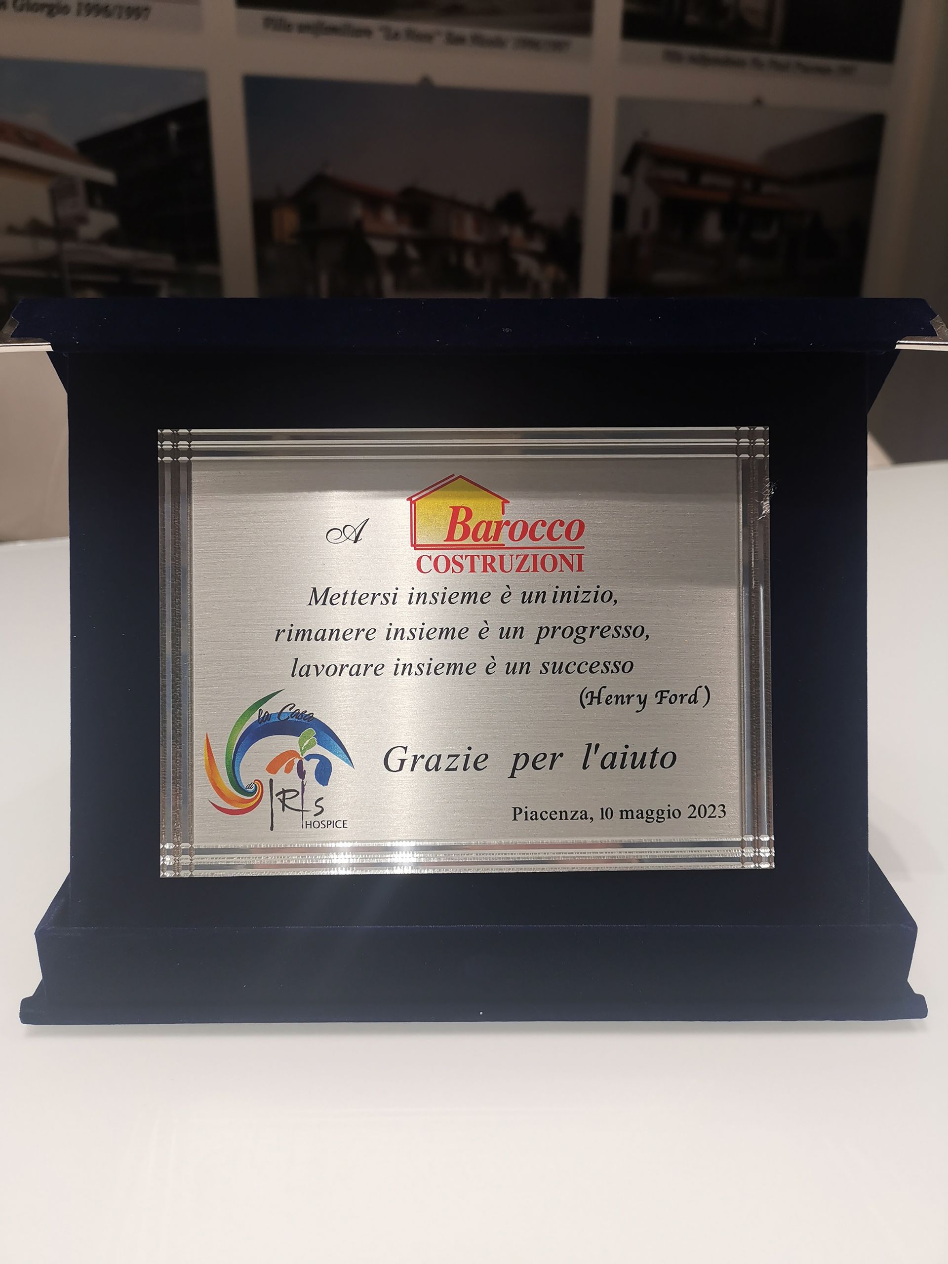 La targa donata alla Barocco..