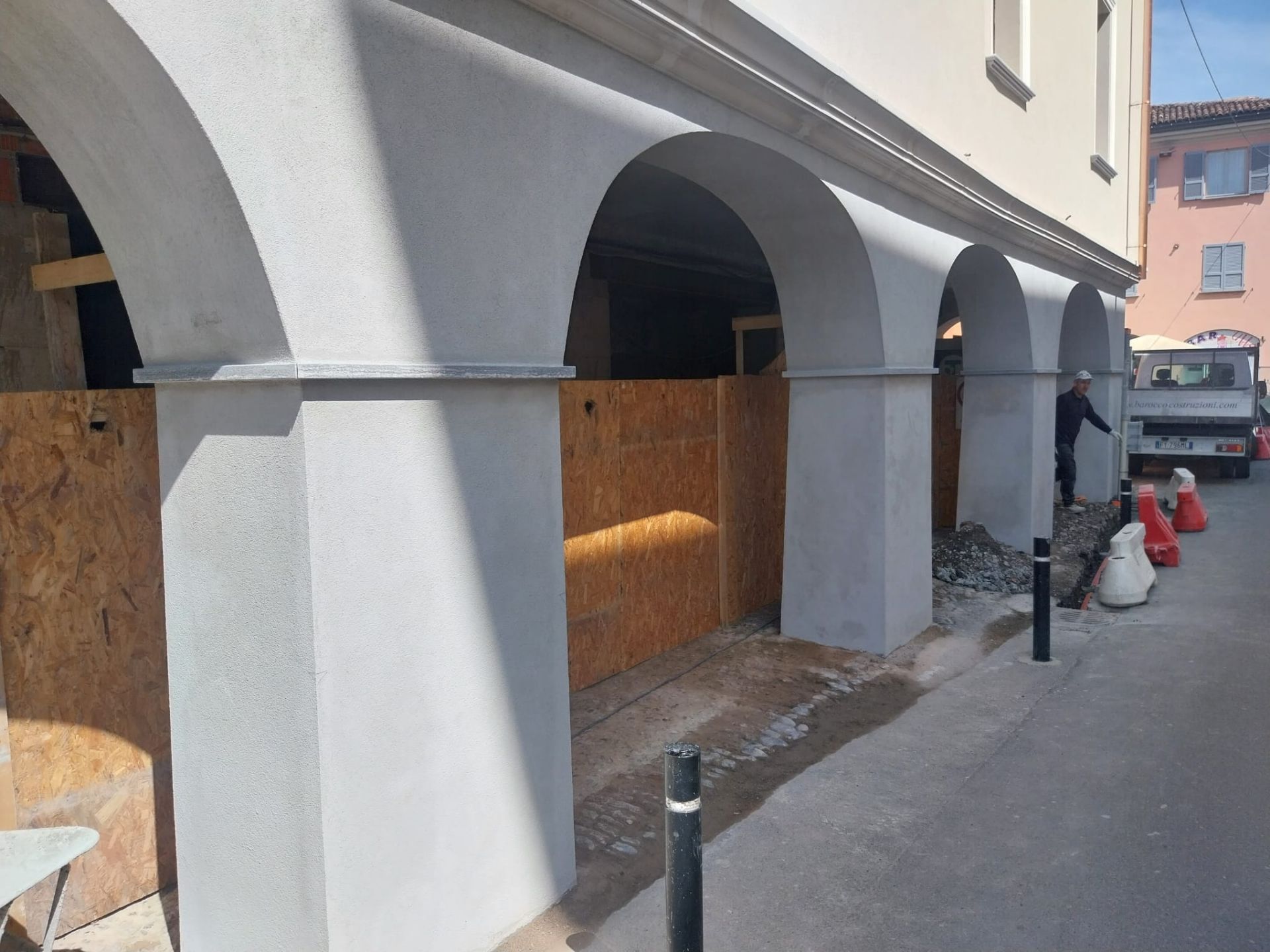 Pilastri porticato