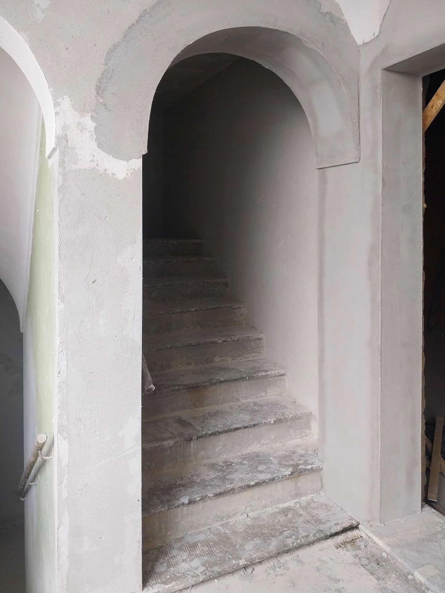 Rasatura volte vano scala