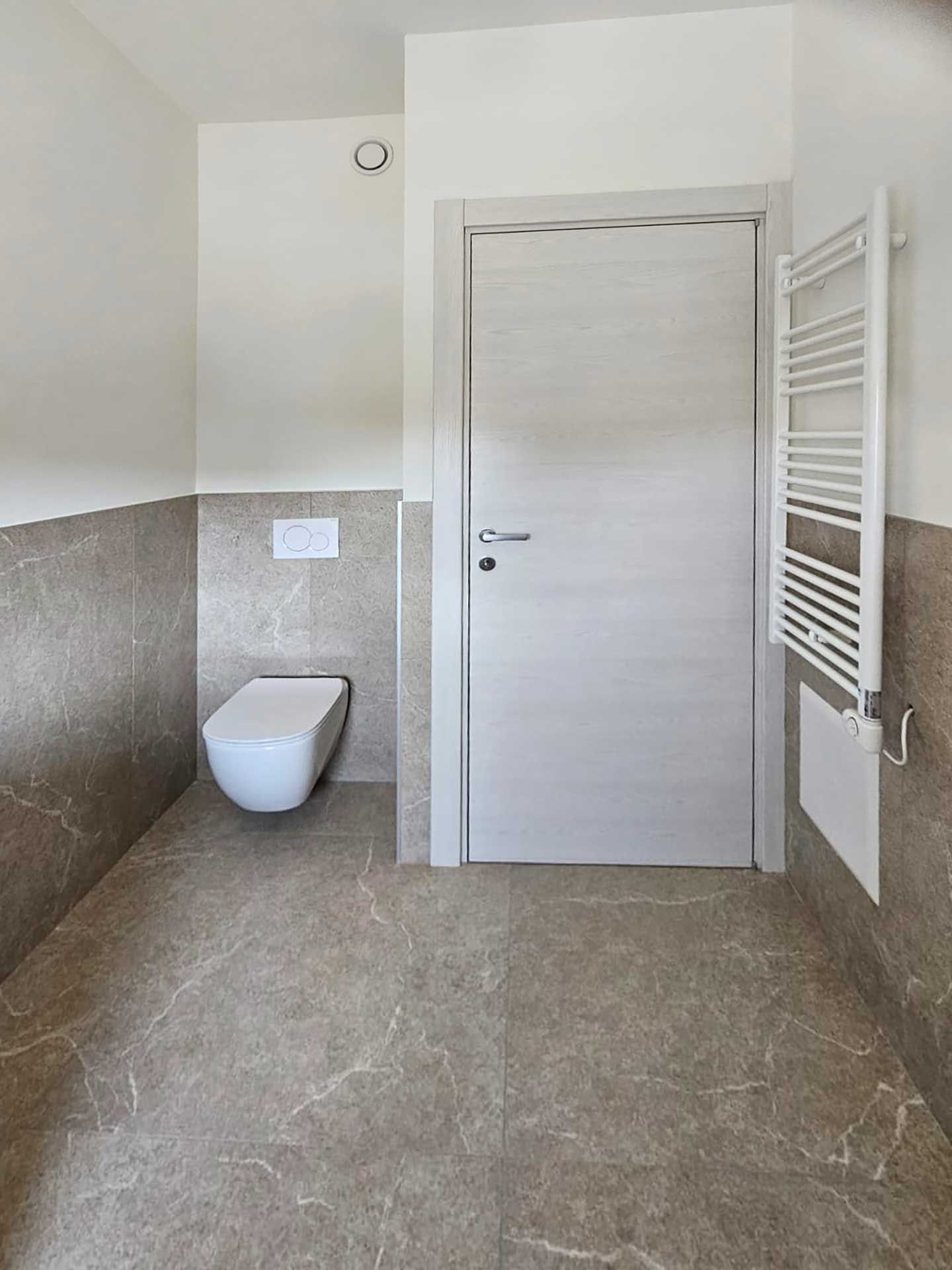 Servizio-lavanderia piano primo Villa B