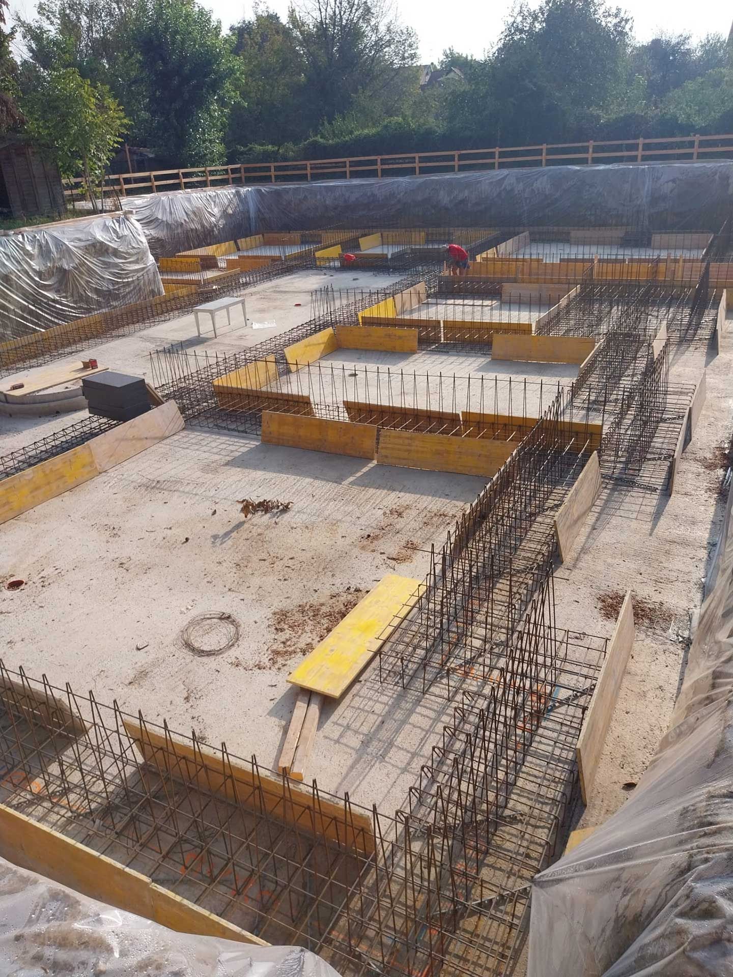 Armatura fondazioni completata