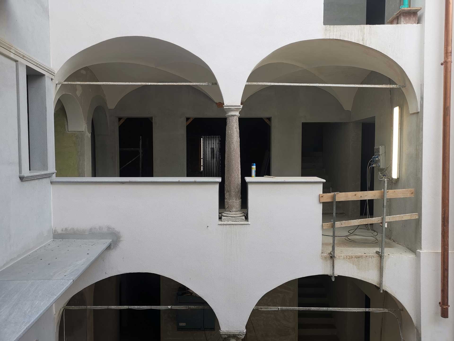 Guardando il terrazzo della soluzione A