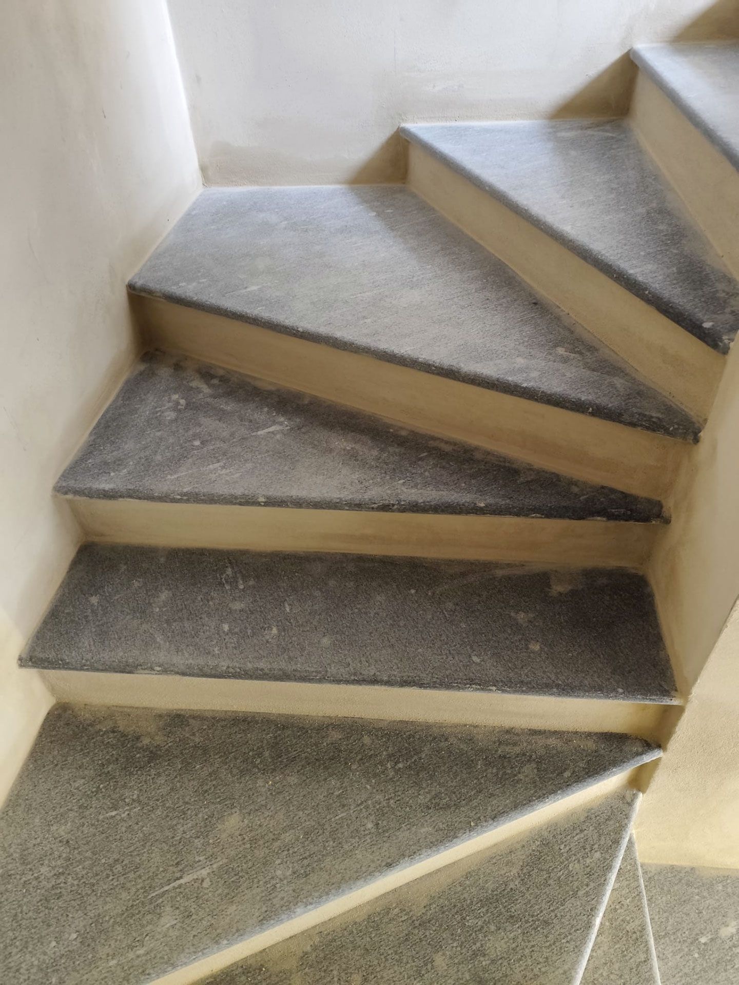 Scala condominiale in Beola Favalle