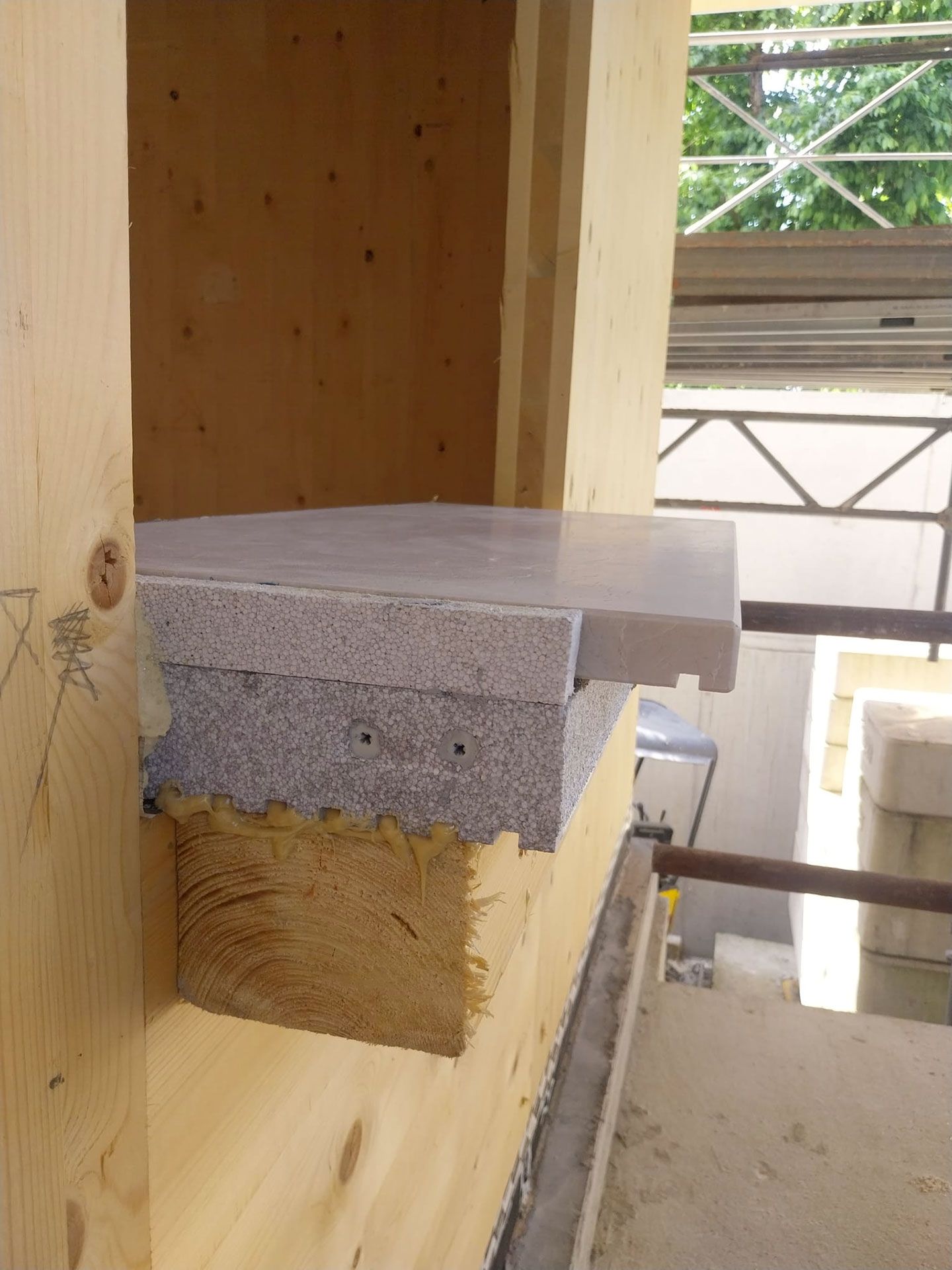 Particolare del marmo sul monoblocco
