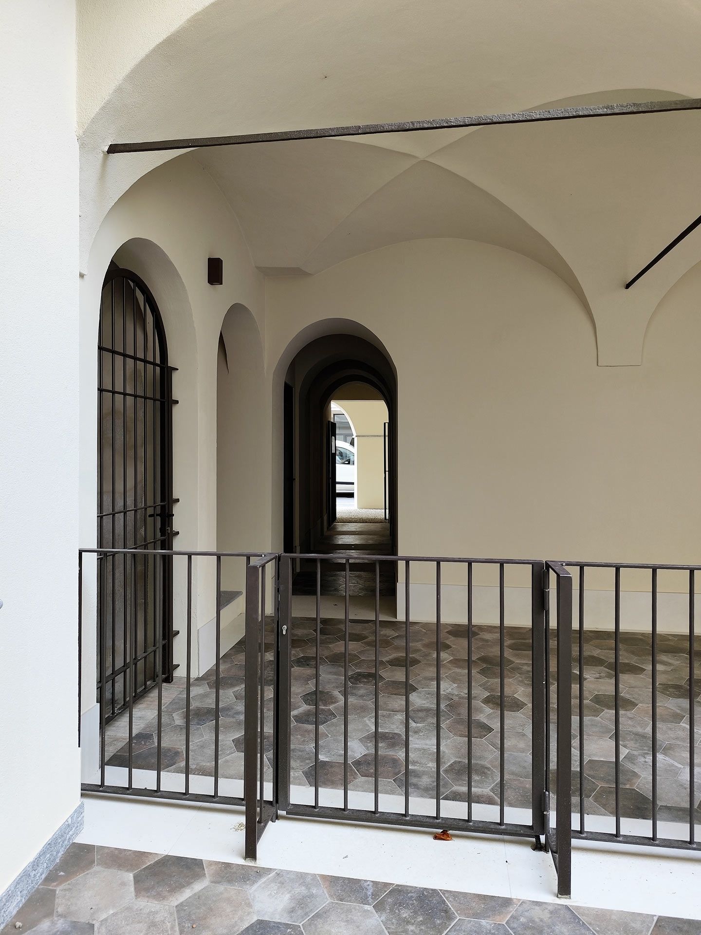 Uno scorcio del cortile interno