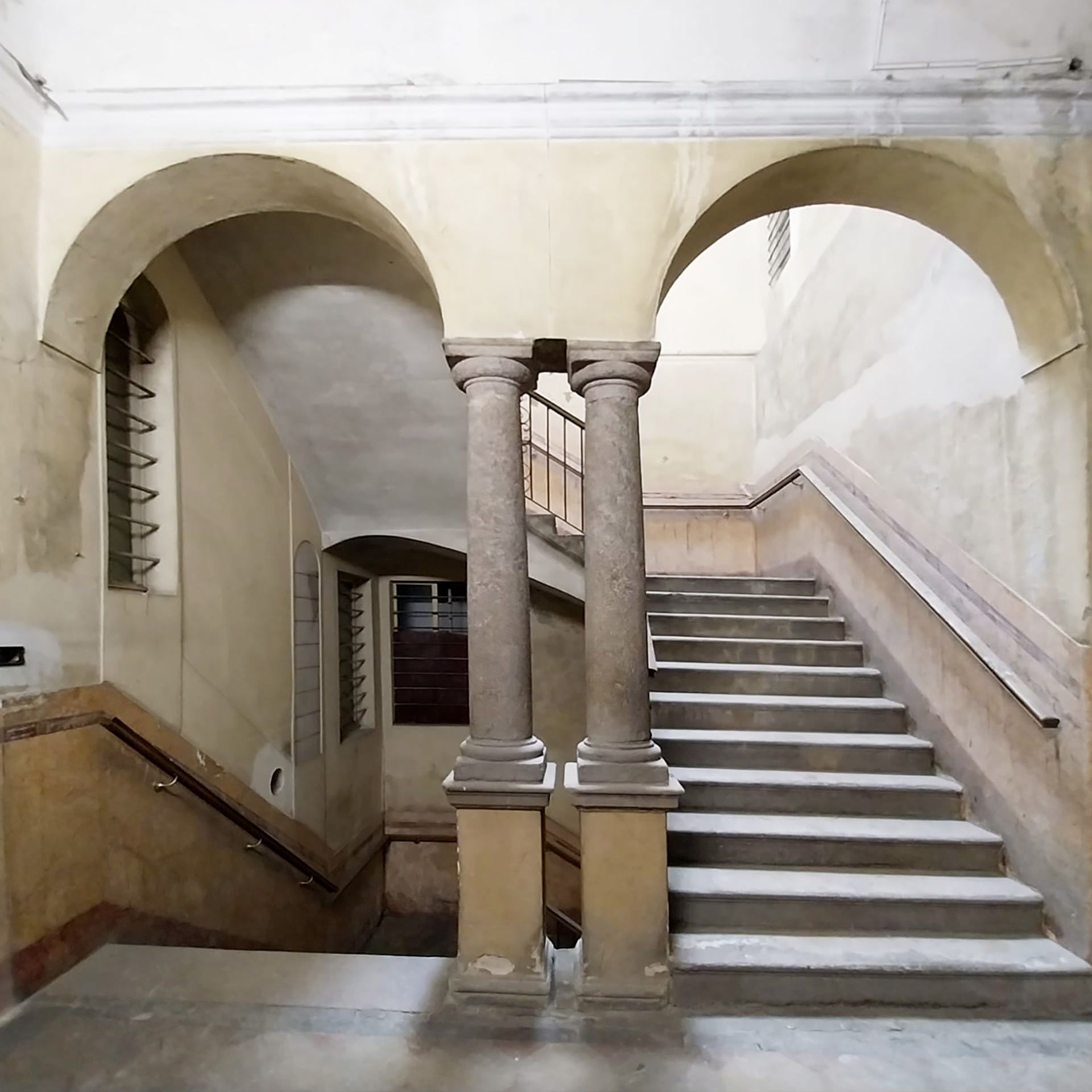 Le colonne al piano nobile