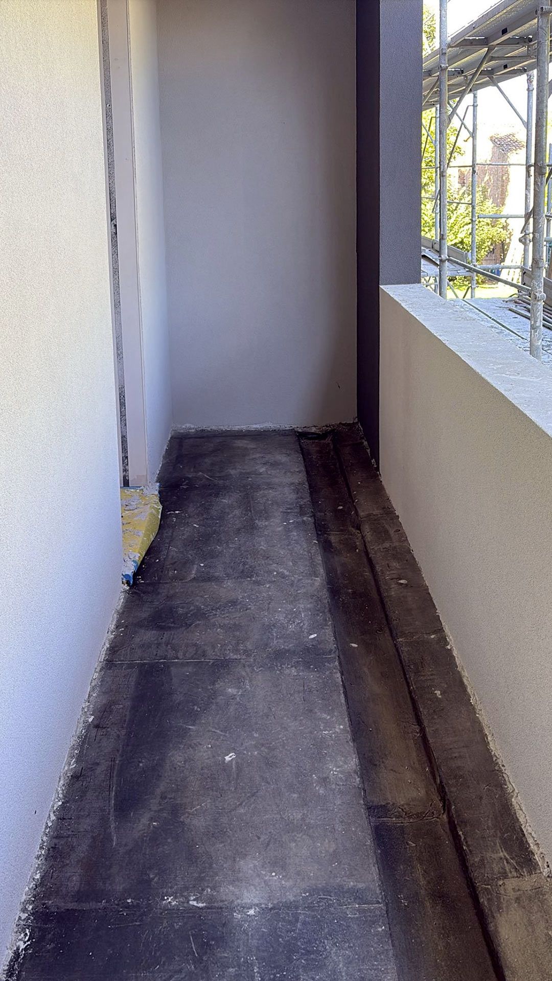 Pulizia terrazzi Villa B