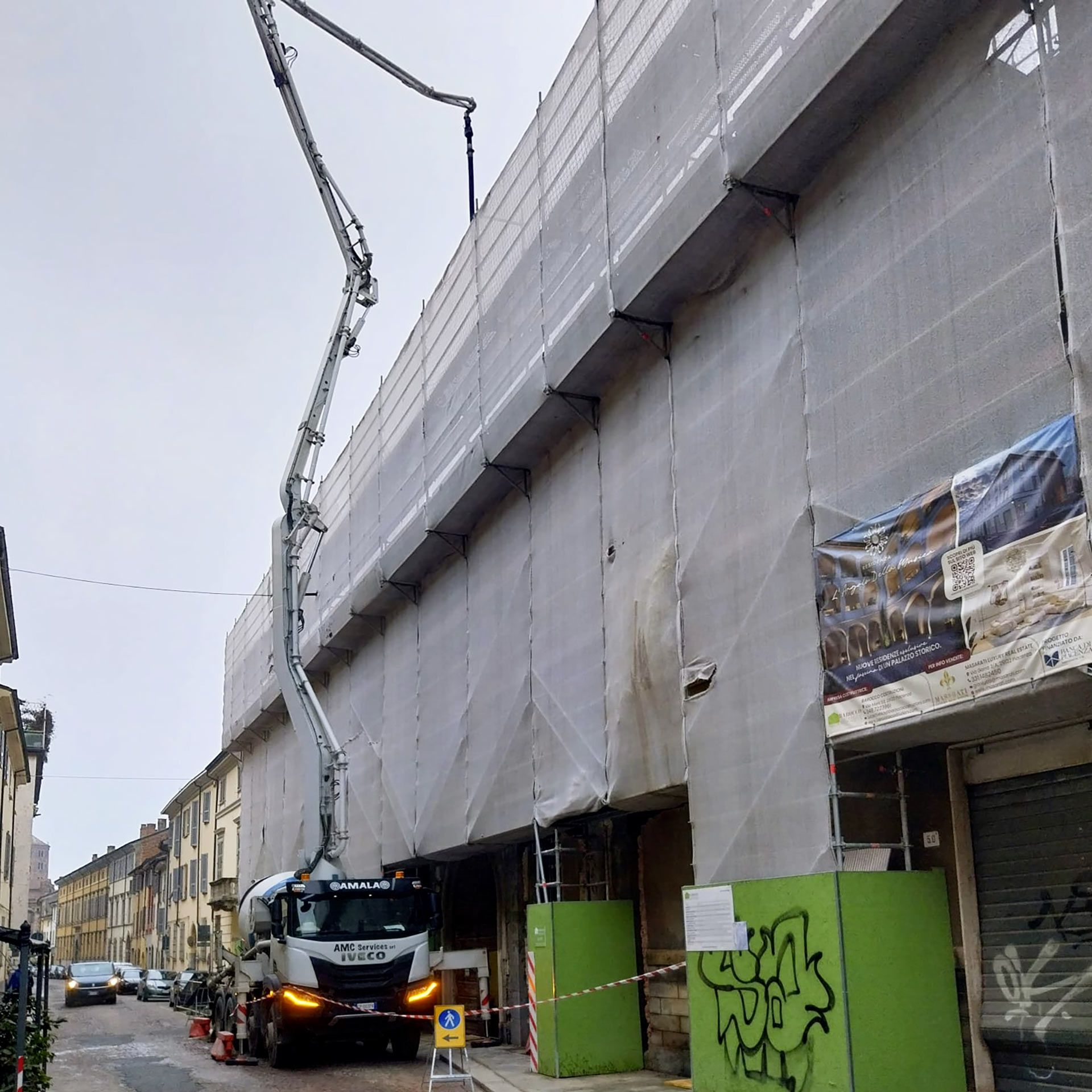 Beton pompa getto consolidamento solaio terzo piano
